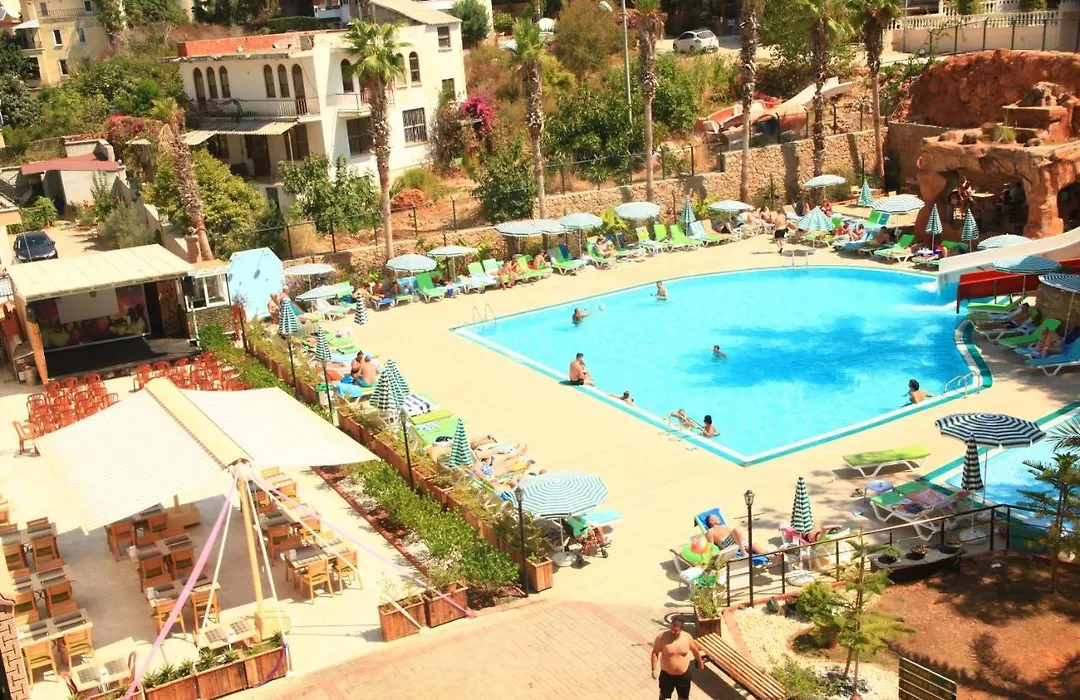 Green Life Hotel-1